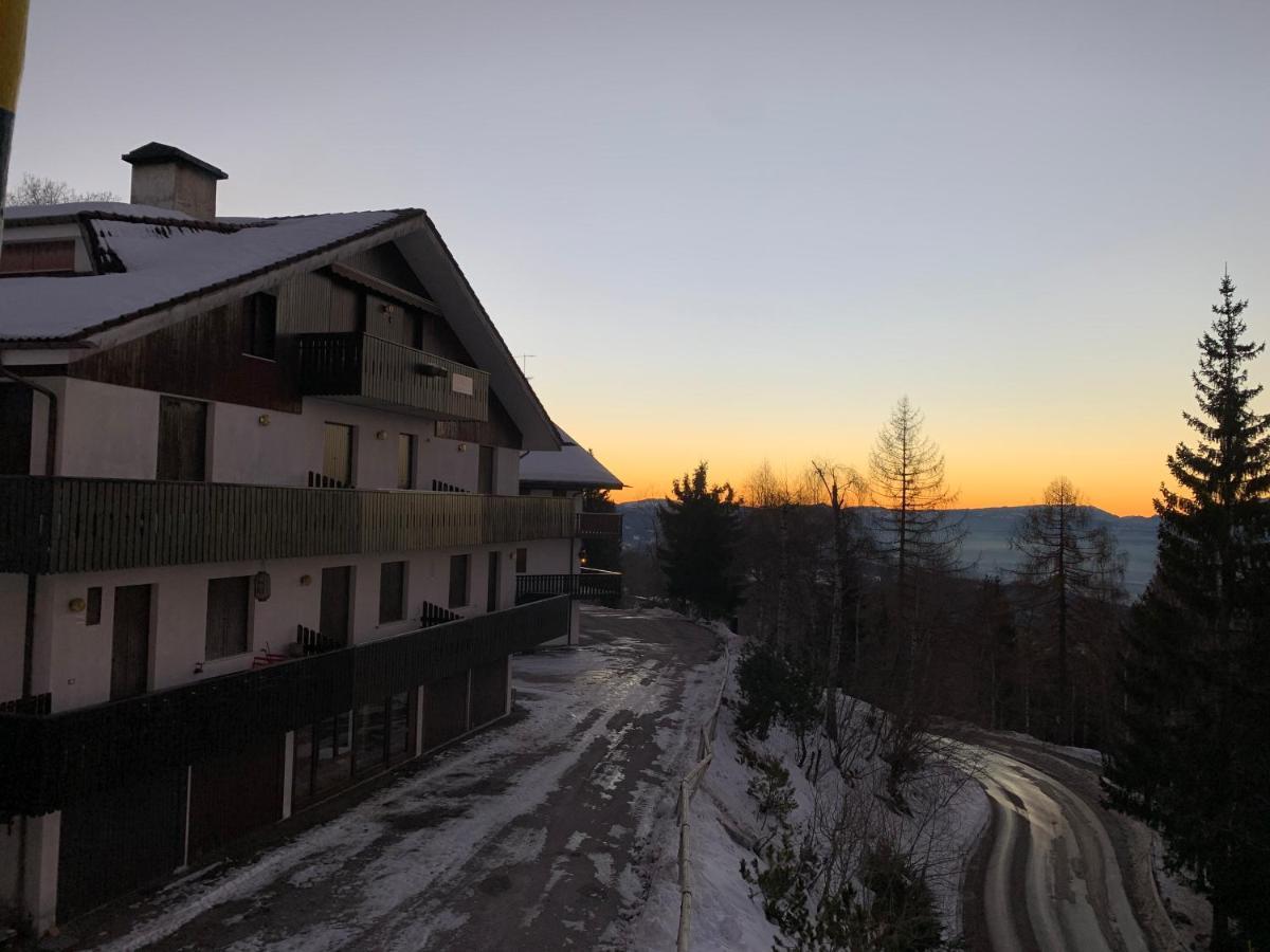 Appartamento Tipico Vista Dolomiti Nevegal Exterior photo